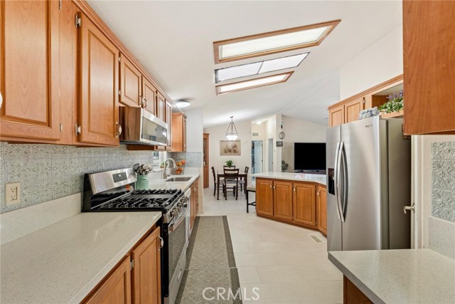 Detail Gallery Image 15 of 34 For 1895 W Devonshire Ave #148,  Hemet,  CA 92545 - 3 Beds | 2 Baths