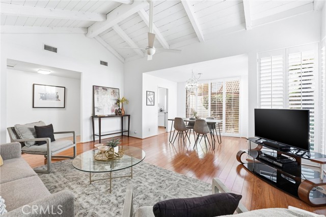 Detail Gallery Image 10 of 57 For 2367 S Gene Autry #B,  Palm Springs,  CA 92264 - 2 Beds | 2 Baths