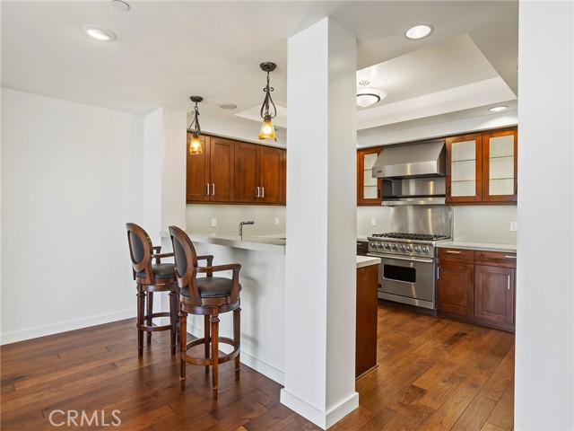 Detail Gallery Image 4 of 55 For 920 Granite Dr #213,  Pasadena,  CA 91101 - 2 Beds | 2/1 Baths