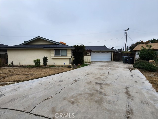 Detail Gallery Image 1 of 9 For 3805 Linda Cara Way, Bakersfield,  CA 93309 - 3 Beds | 2 Baths