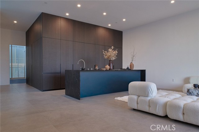 Front Image Thumbnail for CRSR26125478
