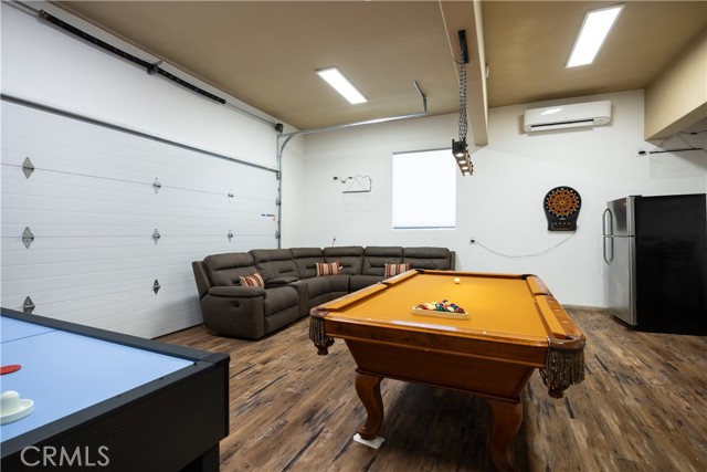 325 Stoney Creek Road, Big Bear Lake CA: https://media.crmls.org/medias/71ea8fde-7ea4-4aeb-b699-cd48e2f0a035.jpg