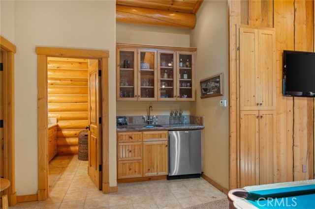 Detail Gallery Image 31 of 57 For 1947 Shady, Big Bear City,  CA 92314 - 5 Beds | 3/1 Baths