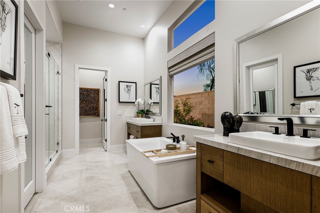 MLS #OC25253461 image #11