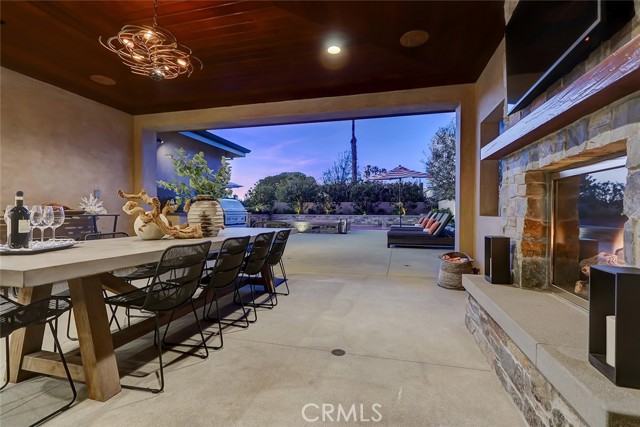 1833 8th Street, Manhattan Beach CA: https://media.crmls.org/medias/71ec3ab6-5e25-4373-bd5f-920cdb2d476a.jpg