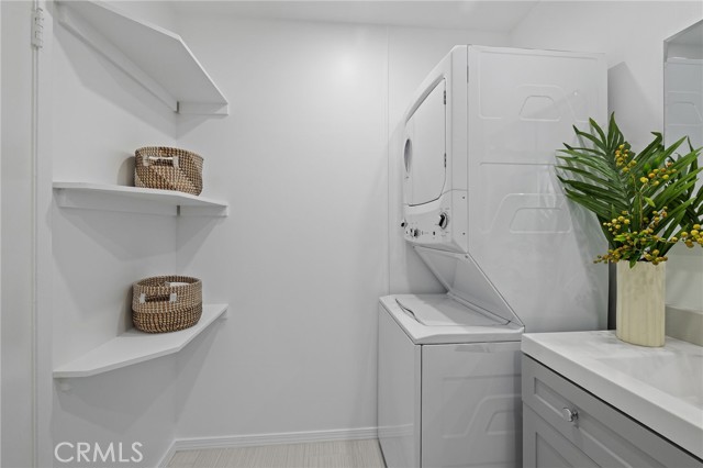 21 7th Place, Long Beach CA: https://media.crmls.org/medias/71ed1aad-d890-439b-98c6-eda1013e4929.jpg