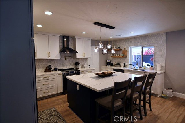 22551 Costa Bella Drive, Lake Forest CA: https://media.crmls.org/medias/71ed539a-3642-4828-9997-d1d3c9e89a96.jpg