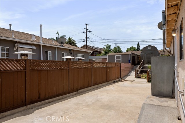1124 W 123rd Street, Los Angeles CA: https://media.crmls.org/medias/71eeaad8-6fec-4d05-9eef-ba3439ccb9d6.jpg
