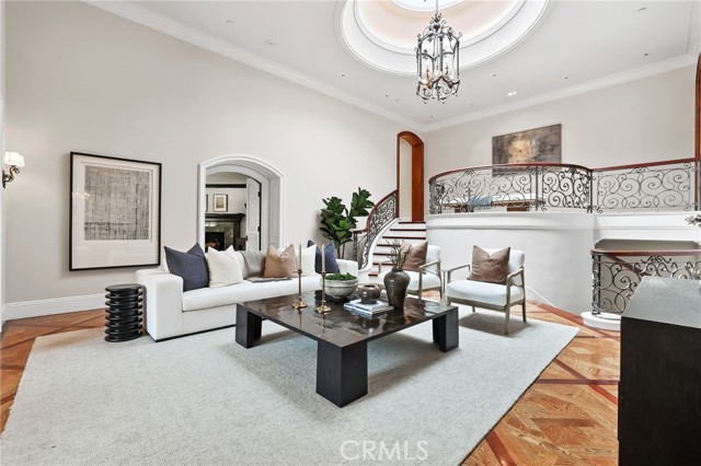 20 Cherry Hills Lane, Newport Beach CA: https://media.crmls.org/medias/71eeb8b7-f7e4-48bd-b41a-6197fc9af296.jpg