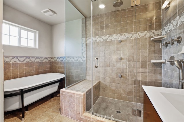 Detail Gallery Image 51 of 75 For 12102 Reagan St, Los Alamitos,  CA 90720 - 5 Beds | 3/1 Baths