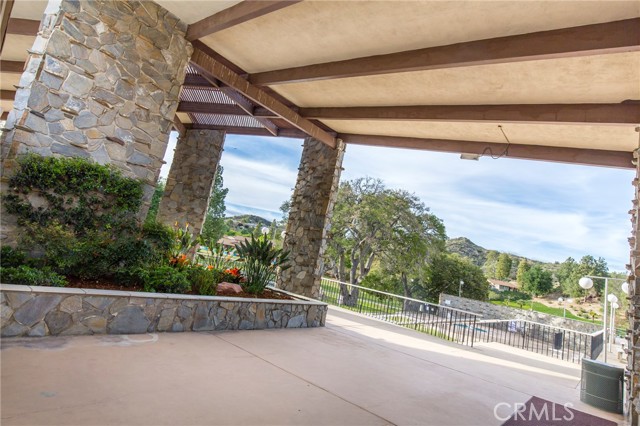 Detail Gallery Image 35 of 45 For 19202 Avenue of the Oaks a,  Newhall,  CA 91321 - 2 Beds | 2 Baths