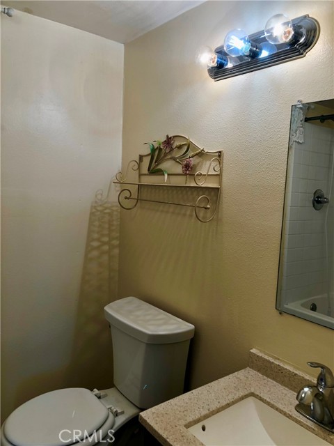 2630 Lakeshore Boulevard, Upper Lake CA: https://media.crmls.org/medias/71f0831f-3216-4d2f-94ae-a9ac56b18bdd.jpg