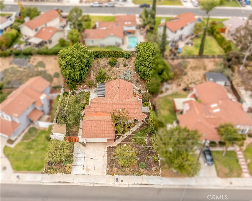 https://media.crmls.org/medias/71f14a91-df45-4ff3-b5b9-4076088c8055.jpg?preset=X-Large