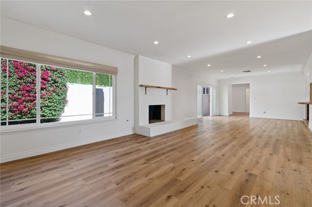 Detail Gallery Image 7 of 62 For 10215 Casaba, Chatsworth,  CA 91311 - 5 Beds | 3/1 Baths