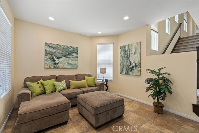 Detail Gallery Image 5 of 46 For 213 Polk St, Placentia,  CA 92870 - 5 Beds | 4 Baths