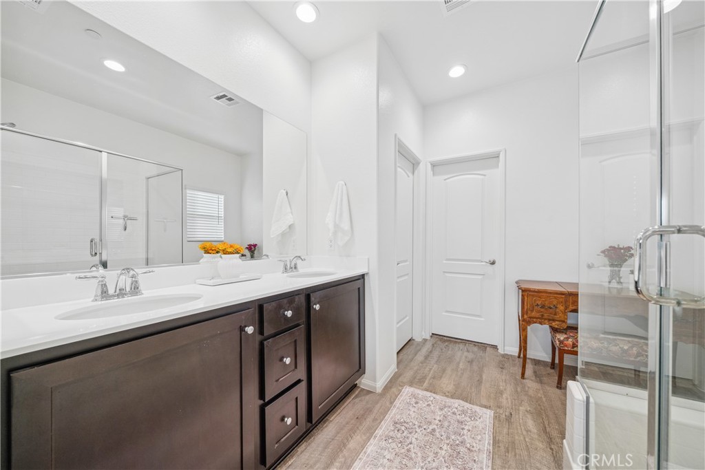 MLS #OC25259343 image #16