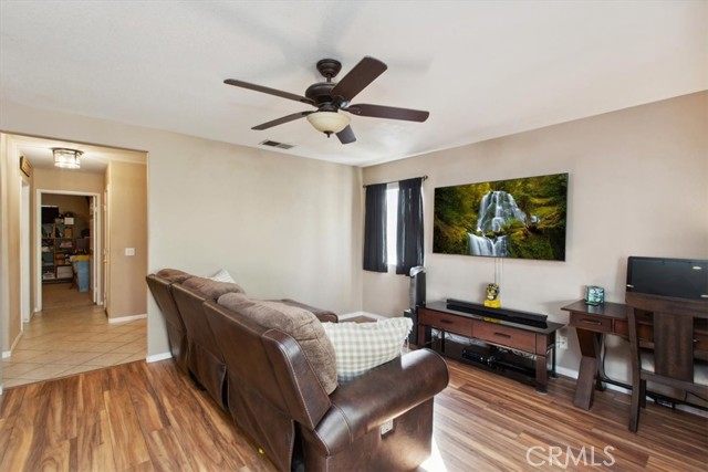 Detail Gallery Image 28 of 65 For 12427 Stardell Ln, Yucaipa,  CA 92399 - 4 Beds | 2/1 Baths