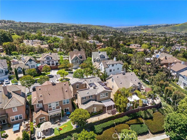 18 Duskywing, Ladera Ranch CA: https://media.crmls.org/medias/71f3c3f0-f2c1-4eeb-8ed1-a283e09c990e.jpg