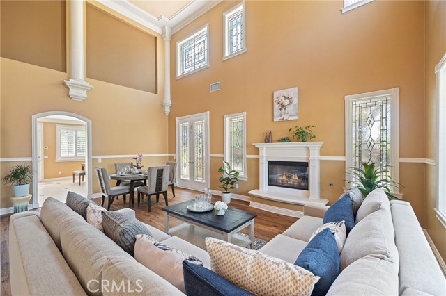 2394 Old Heritage Road, Riverside CA: https://media.crmls.org/medias/71f3fbb9-b1e8-4ed3-bbe6-c9b378dcb6ed.jpg