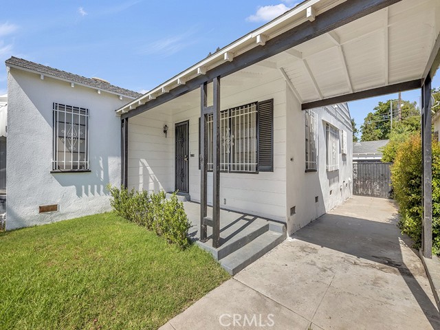 8830 Ruthelen Street, Los Angeles CA: https://media.crmls.org/medias/71f4a793-1df4-45cf-bb0c-7dd3dd4badd3.jpg