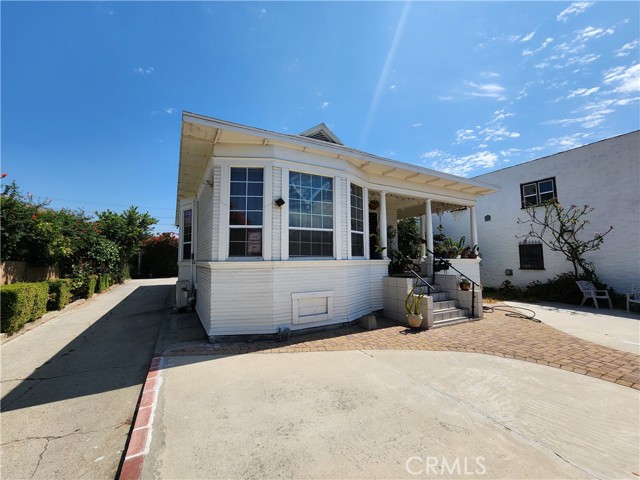 2428 Sichel Street, Los Angeles CA: https://media.crmls.org/medias/71f4d5a0-fae8-4309-a6c4-b2f7ceca9b51.jpg