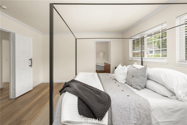 19201 Barrett Lane, North Tustin CA: https://media.crmls.org/medias/71f579a4-3142-4011-a9d7-5ad1089be694.jpg