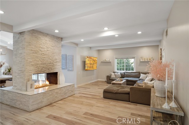 Detail Gallery Image 12 of 56 For 193 Bell Canyon Rd, Bell Canyon,  CA 91307 - 5 Beds | 5/1 Baths