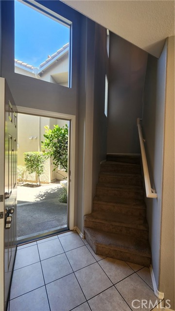 Detail Gallery Image 7 of 33 For 28456 Yosemite Dr, Lake Forest,  CA 92679 - 3 Beds | 3 Baths