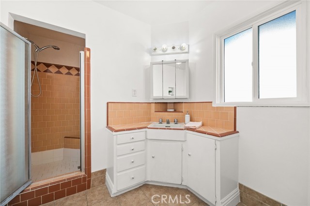 Detail Gallery Image 17 of 49 For 5500 California, Long Beach,  CA 90805 - 3 Beds | 1 Baths