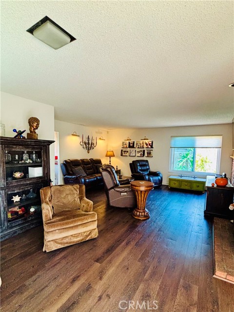 Detail Gallery Image 8 of 14 For 3124 E Jacaranda Ave, Orange,  CA 92867 - 5 Beds | 3 Baths