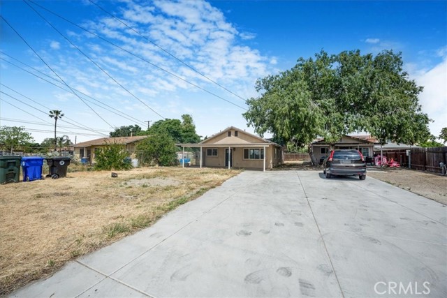 14928 Yucca Avenue, Fontana CA: https://media.crmls.org/medias/71f96048-4213-4c91-b934-137b24539a52.jpg