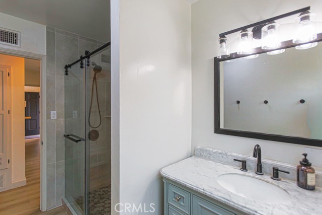 Detail Gallery Image 13 of 17 For 702 N Pine, Anaheim,  CA 92805 - 3 Beds | 2 Baths