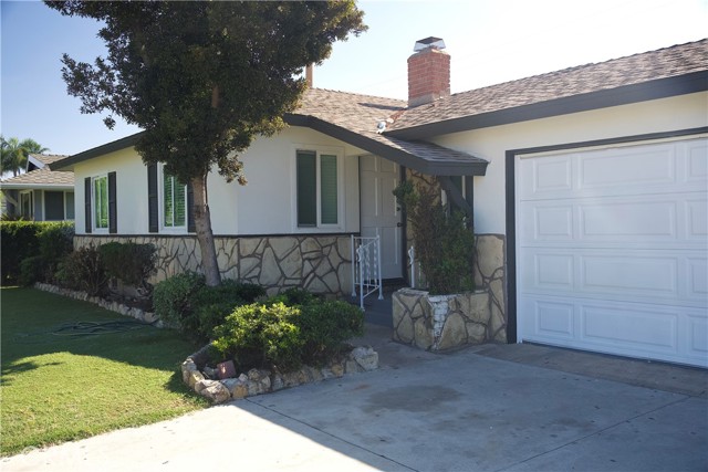 13622 Illinois Street, Westminster CA: https://media.crmls.org/medias/71fad3bd-e5a5-40ab-9ad8-77a454b349dc.jpg