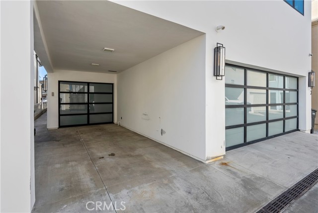 112 30th Street, Newport Beach CA: https://media.crmls.org/medias/71fb6aa9-e6ee-44c7-ac07-c2c3d8449d16.jpg