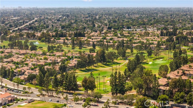 11 Asbury, Irvine CA: https://media.crmls.org/medias/71fc98e4-4edb-4b4b-a7fc-055c9932ca9e.jpg
