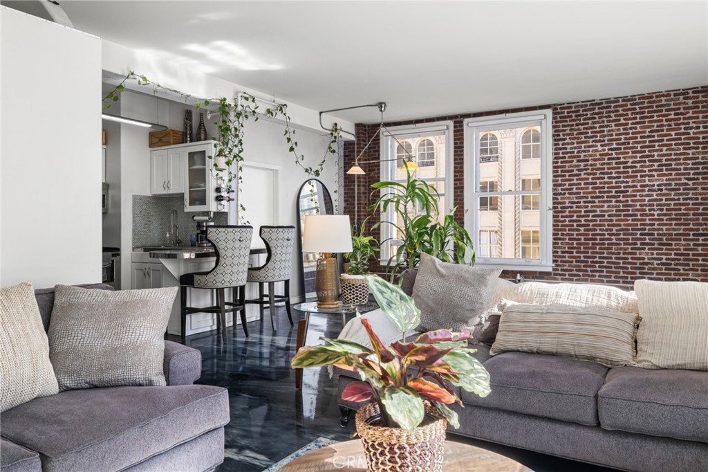 MLS #SR25246013 image #8