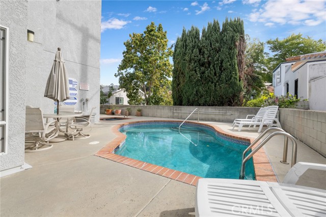 14506 Benefit Street, Sherman Oaks CA: https://media.crmls.org/medias/71fca060-53c5-4c24-9efa-14f95b401d35.jpg