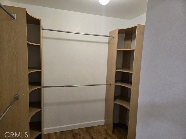 Detail Gallery Image 8 of 15 For 9534 via Ricardo, Burbank,  CA 91504 - 2 Beds | 3 Baths