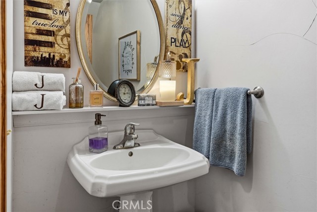 Detail Gallery Image 17 of 49 For 38076 Pine Meadow, Oakhurst,  CA 93644 - 3 Beds | 2/1 Baths