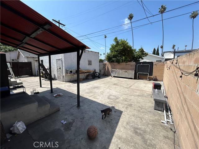Detail Gallery Image 3 of 27 For 441 W 69th St, Los Angeles,  CA 90003 - – Beds | – Baths
