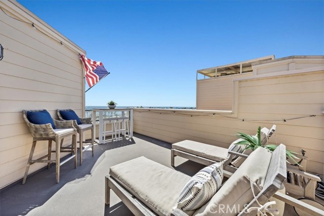 Detail Gallery Image 34 of 48 For 110 the Village #503,  Redondo Beach,  CA 90277 - 2 Beds | 2 Baths