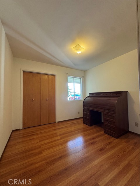 8838 Ilex photo 5