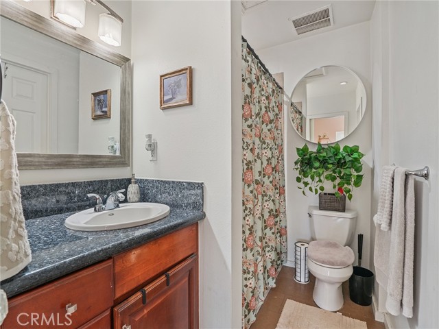 Detail Gallery Image 12 of 23 For 4037 E 7th St, Long Beach,  CA 90804 - 2 Beds | 1 Baths