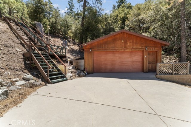 1320 Woodland Drive, Pine Mountain Club CA: https://media.crmls.org/medias/7201606d-97ab-42c4-88df-1c817bb20a88.jpg