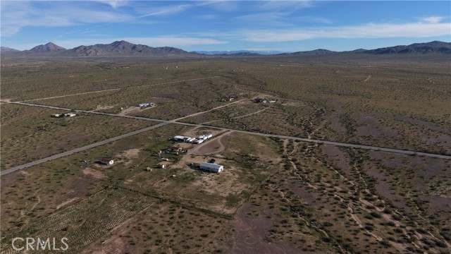 19032 Bonanza Trail, Helendale CA: https://media.crmls.org/medias/72025871-6ffe-4c85-bc5c-35f71e2131cf.jpg
