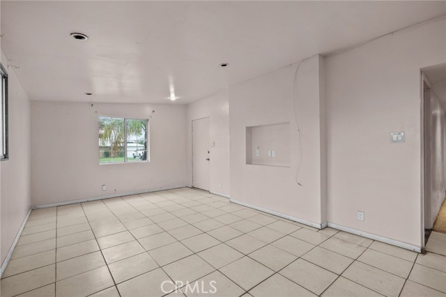 Detail Gallery Image 7 of 21 For 2934 Sumner Ave, Pomona,  CA 91767 - 3 Beds | 1 Baths