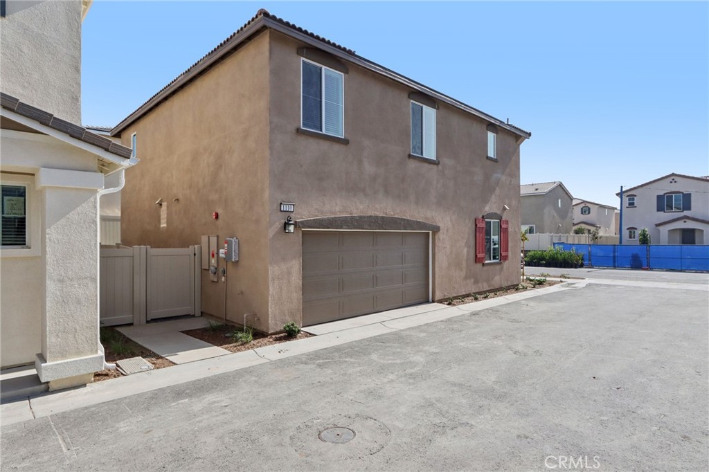 MLS #OC25222451 image #39