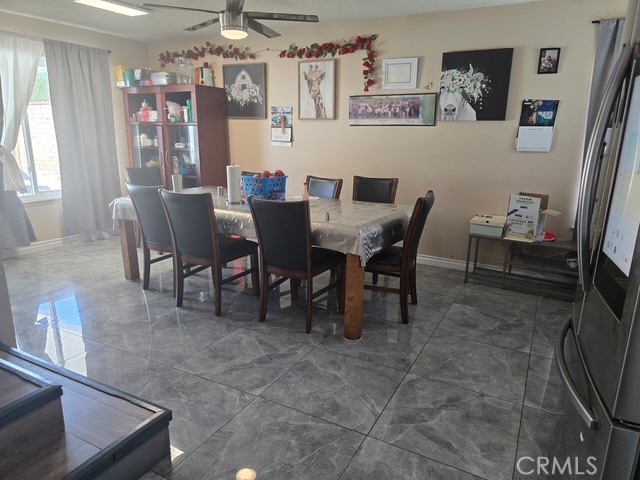 Detail Gallery Image 3 of 24 For 13097 Shirebourn, Moreno Valley,  CA 92553 - 4 Beds | 2/1 Baths