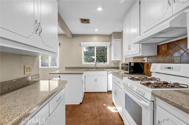 425 North Griffith Park photo 16