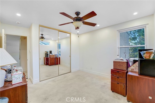 3866 Hunter Crest Court, Moorpark CA: https://media.crmls.org/medias/7203eeb1-5fc5-4243-9986-e85496761b8a.jpg